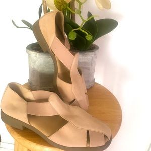 Créame suede sandals perfect to spring. Comfortable fit.